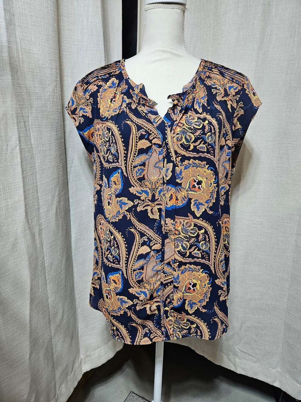 Daniel Rainn Navy Paisley V-Neck Short Sleeve Blouse XL